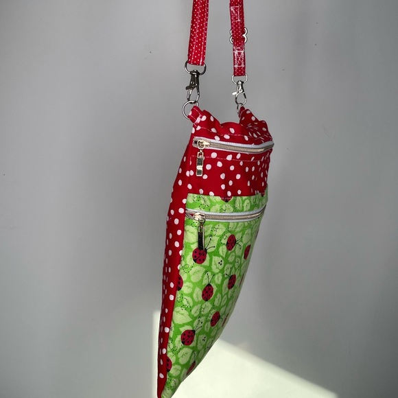 Handmade Ladybug Crossbody Purse - Picture 4 of 12